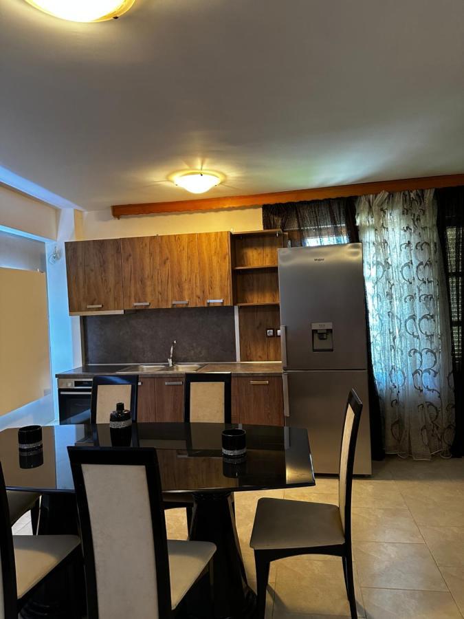 Privilege Suites Nea Kallikrateia 外观 照片