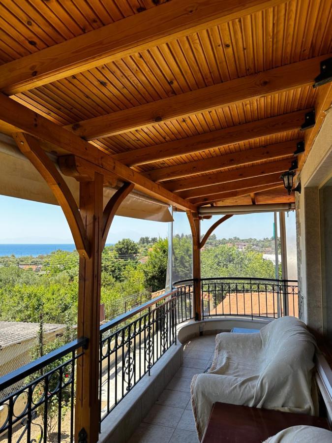 Privilege Suites Nea Kallikrateia 外观 照片